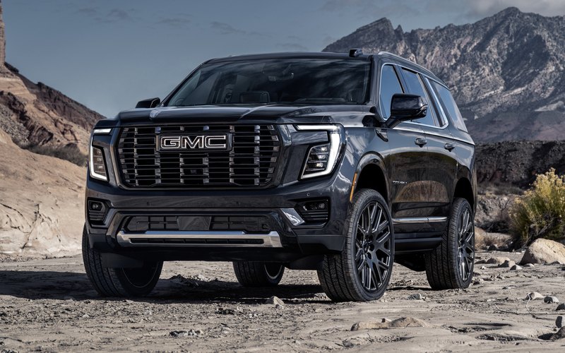 GMC Yukon с водителем в Дубае